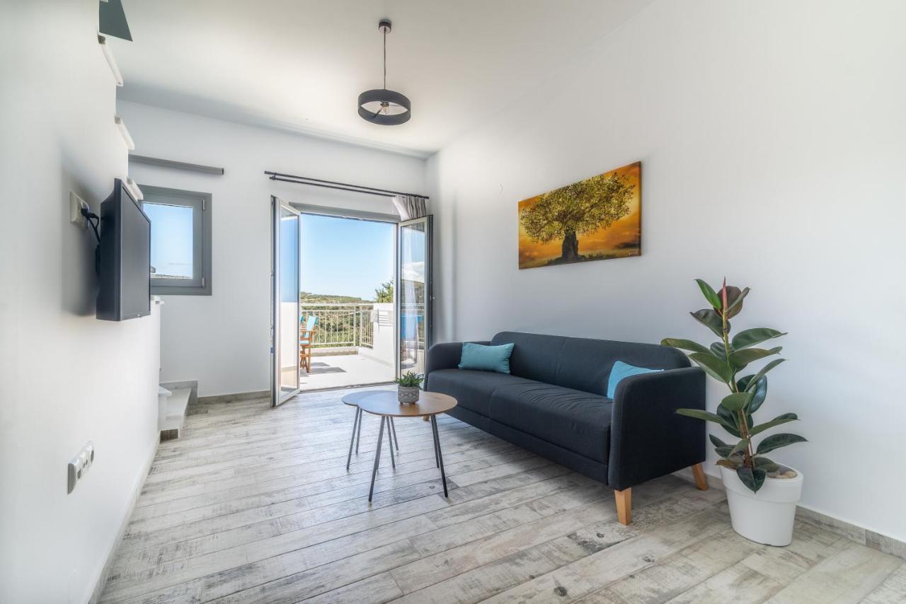 Magriplis Hill Apts Goúves Eksteriør bilde