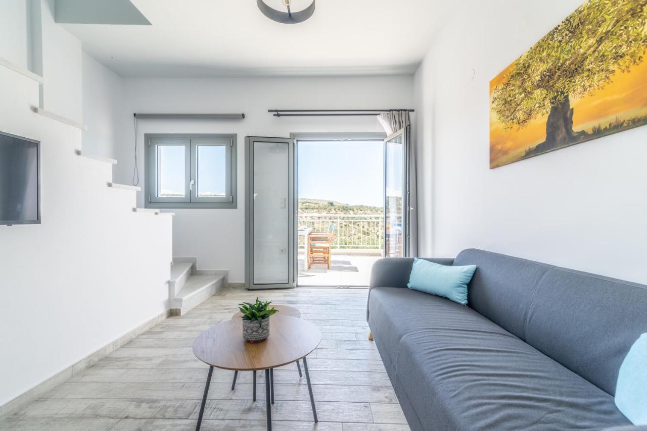 Magriplis Hill Apts Goúves Eksteriør bilde