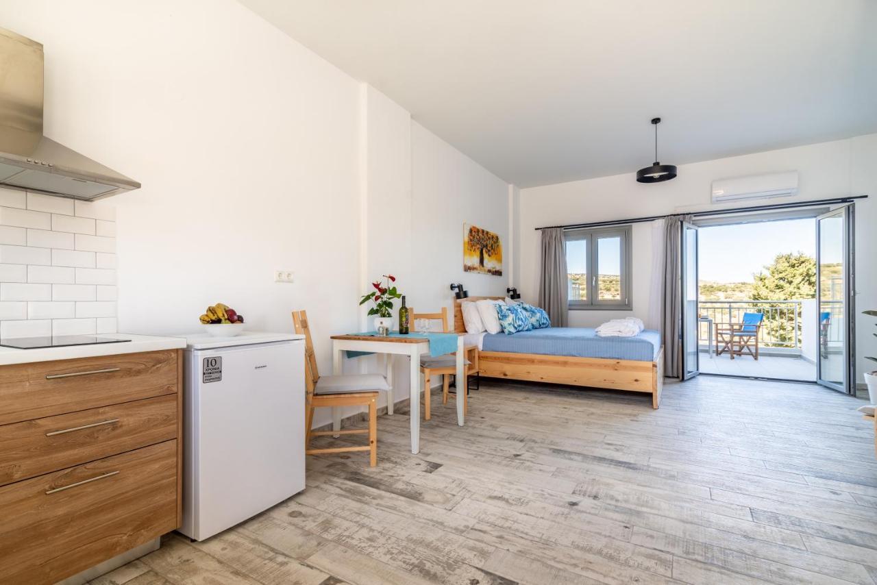 Magriplis Hill Apts Goúves Eksteriør bilde