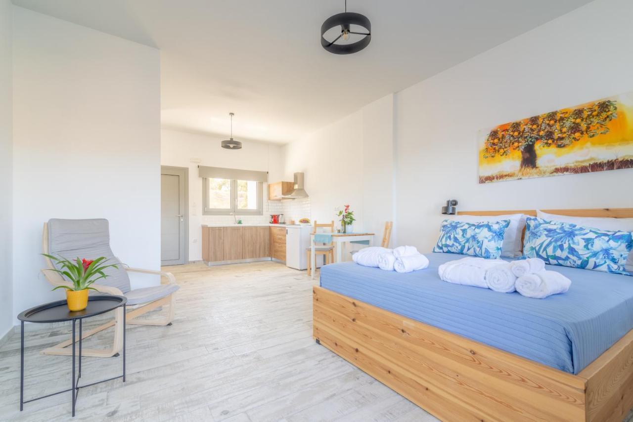 Magriplis Hill Apts Goúves Eksteriør bilde