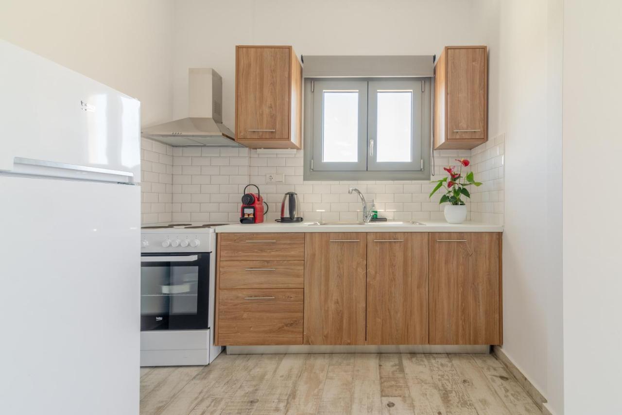 Magriplis Hill Apts Goúves Eksteriør bilde